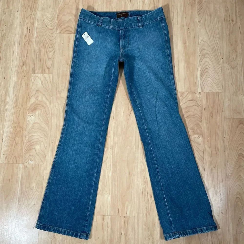 NWT Banana Republic Sz 2 Mid rise blue jeans